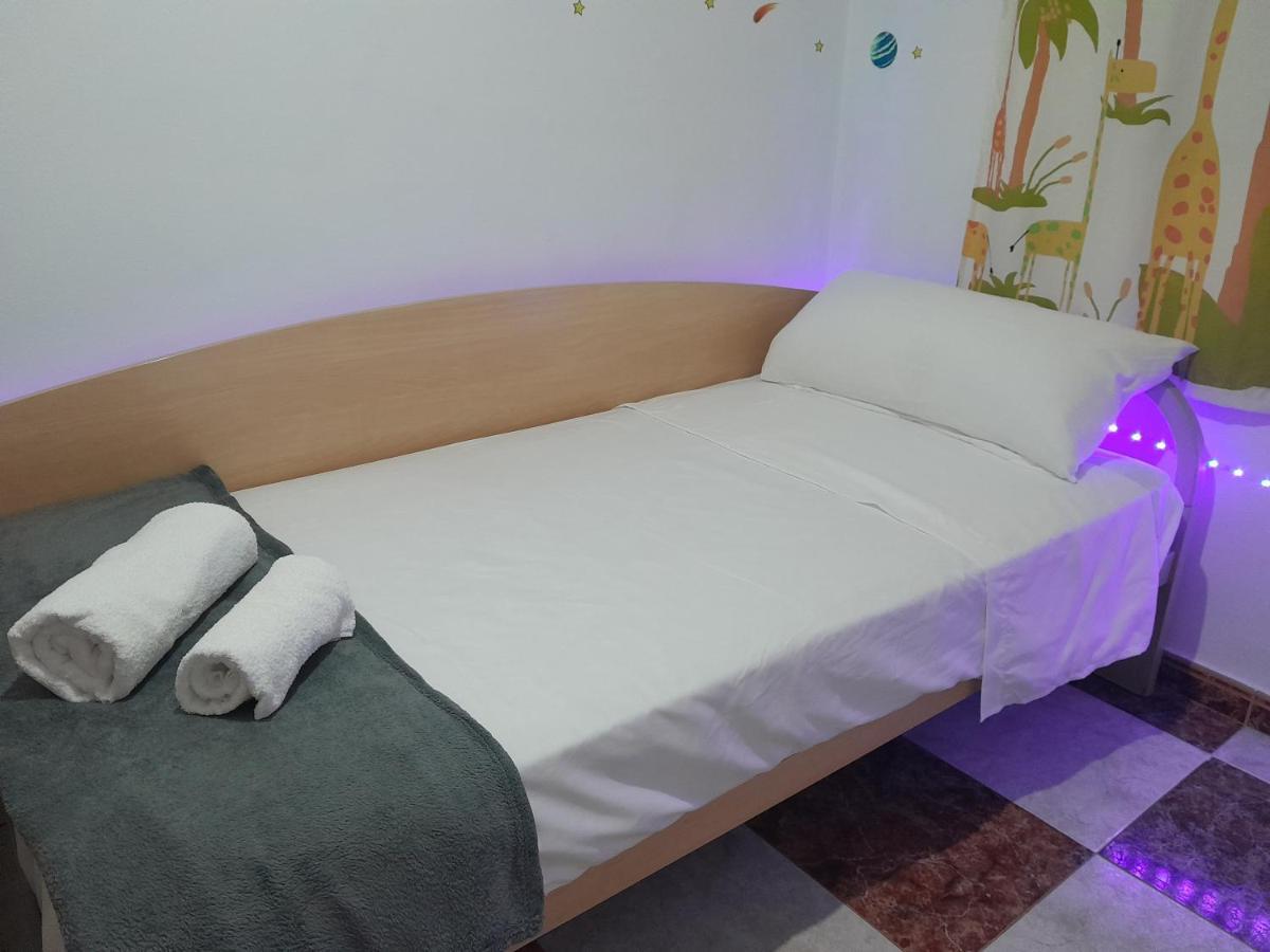 Apartmán Disfruta De Un Barrio Tranquilo Alcalá de Guadaira Exteriér fotografie