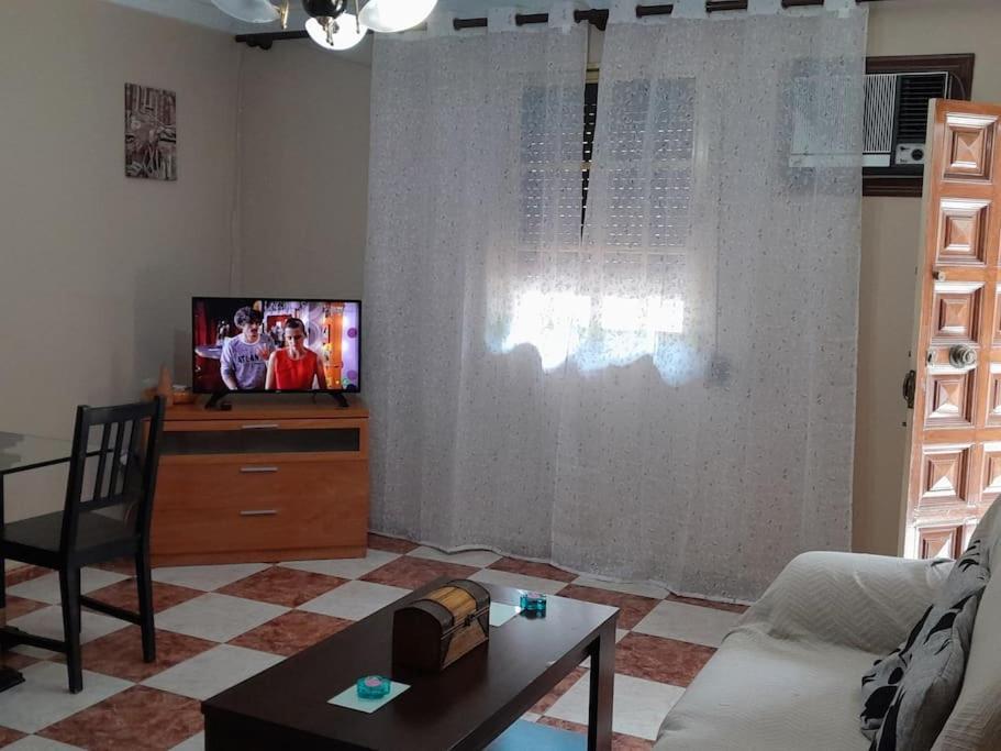 Apartmán Disfruta De Un Barrio Tranquilo Alcalá de Guadaira Exteriér fotografie