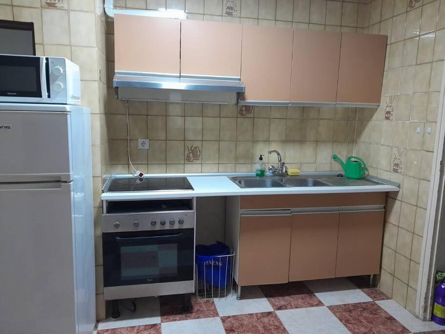 Apartmán Disfruta De Un Barrio Tranquilo Alcalá de Guadaira Exteriér fotografie